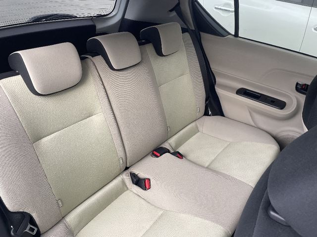 TOYOTA AQUA 2013 Image 31