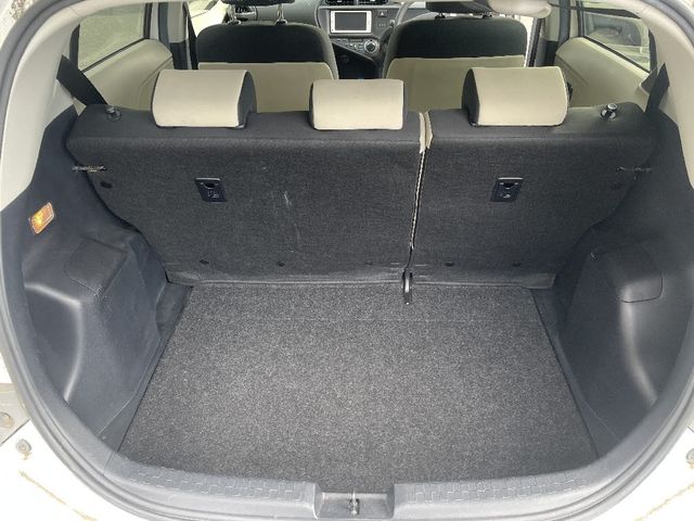 TOYOTA AQUA 2013 Image 31