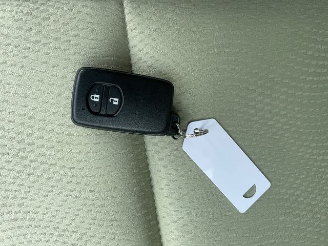 TOYOTA AQUA 2013 Image 31