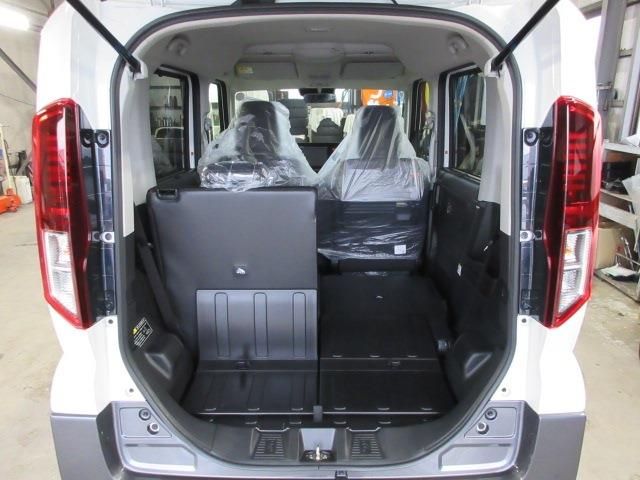 SUZUKI SPACIA GEAR 4WD 2024 Image 31