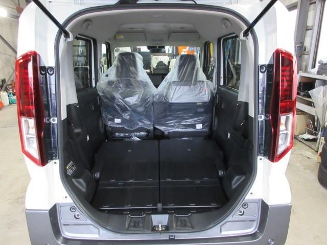 SUZUKI SPACIA GEAR 4WD 2024 Image 31