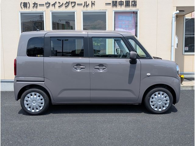 SUZUKI WAGON R SMILE 4WD 2024 Image 31