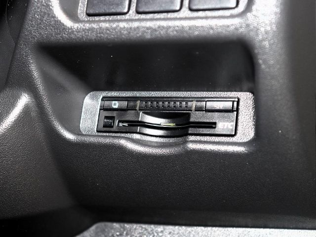 TOYOTA HIACE VAN 2WD 2014 Image 31