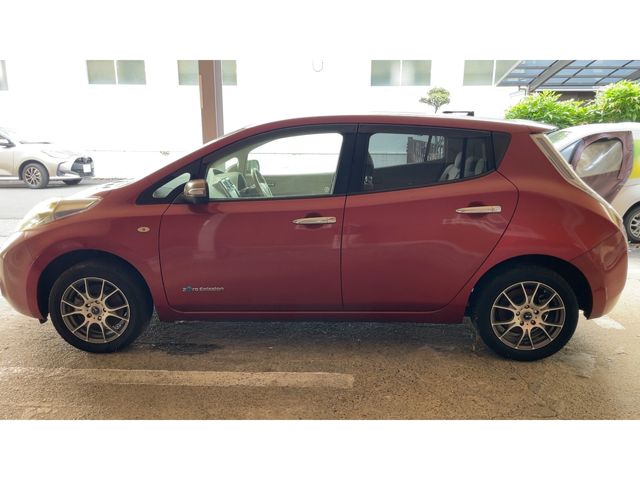 NISSAN LEAF 2015 Image 31