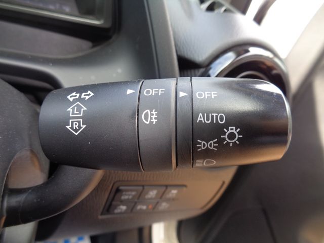 MAZDA 2 2020 Image 31