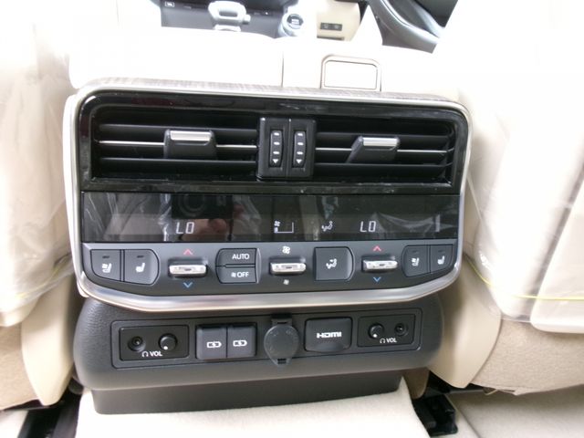 TOYOTA LANDCRUISER WAGON 2023 Image 31