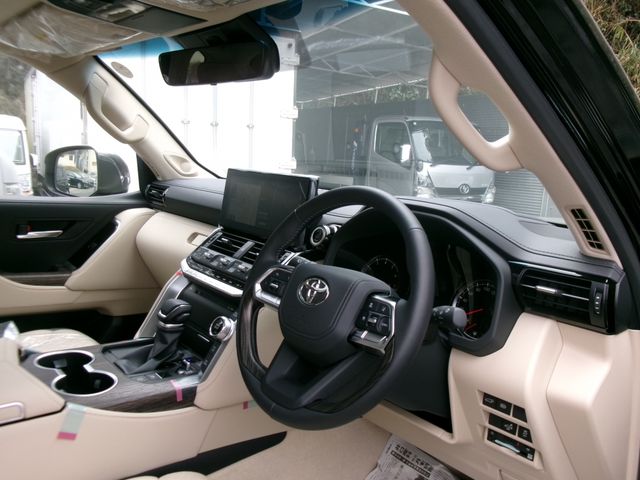 TOYOTA LANDCRUISER WAGON 2023 Image 31