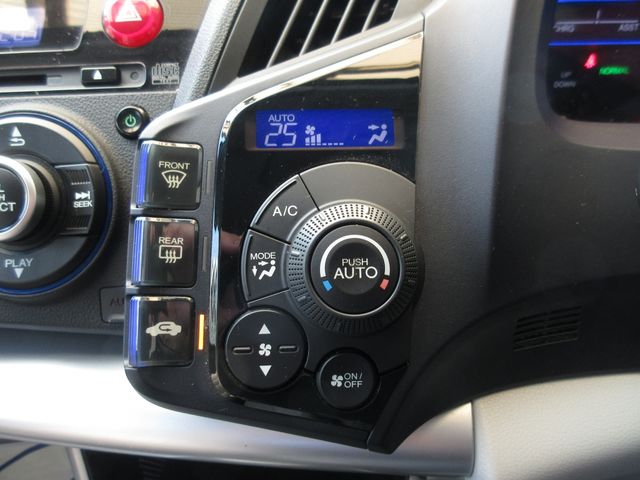 HONDA CR-Z 2010 Image 31