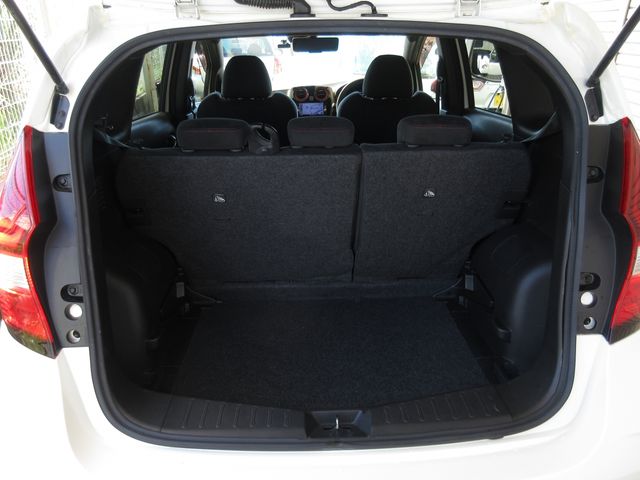 NISSAN NOTE 2017 Image 31