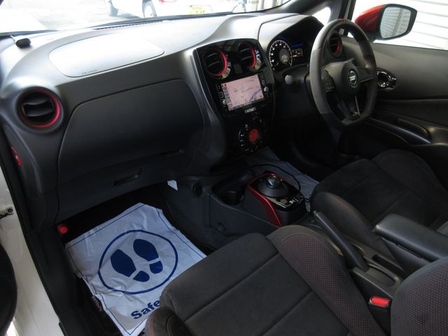 NISSAN NOTE 2017 Image 31