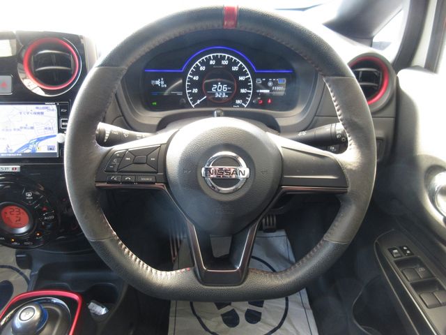 NISSAN NOTE 2017 Image 31