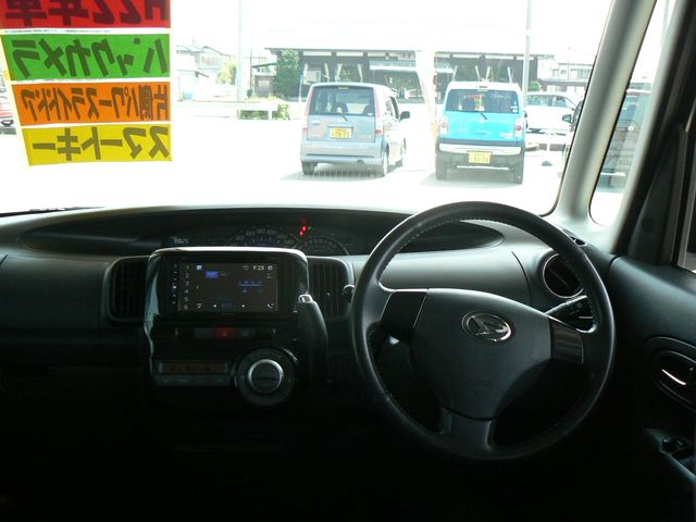 DAIHATSU TANTO CUSTOM 2010 Image 31