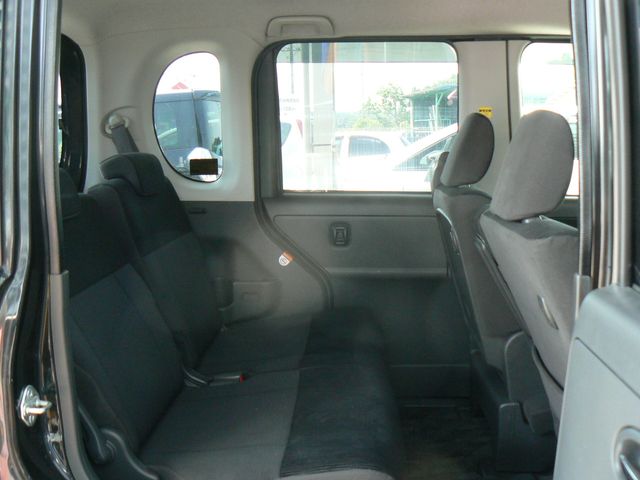 DAIHATSU TANTO CUSTOM 2010 Image 31