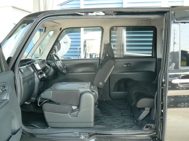 DAIHATSU TANTO CUSTOM 2010 Image 31