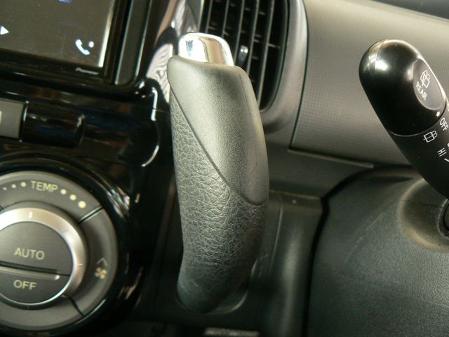 DAIHATSU TANTO CUSTOM 2010 Image 31