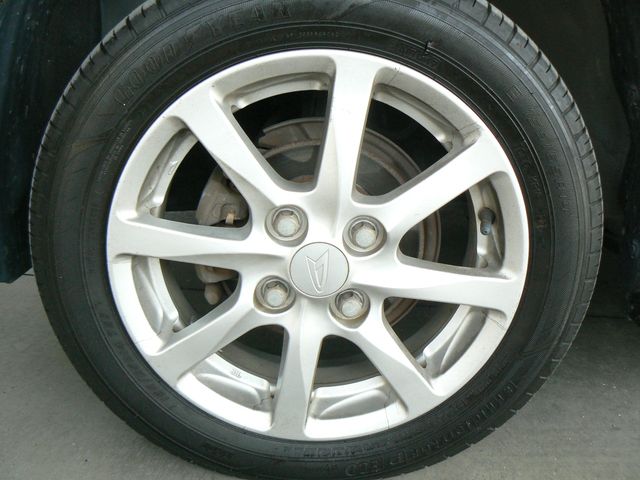 DAIHATSU TANTO CUSTOM 2010 Image 31