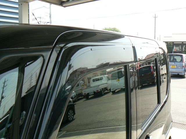 DAIHATSU TANTO CUSTOM 2010 Image 31