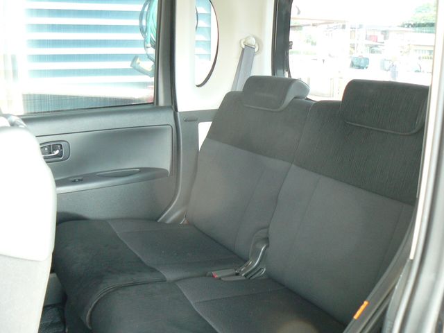 DAIHATSU TANTO CUSTOM 2010 Image 31