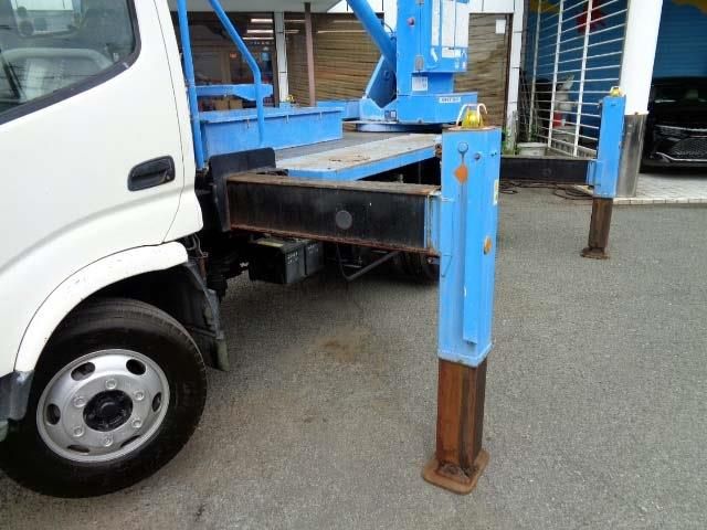 HINO DUTRO 2008 Image 31