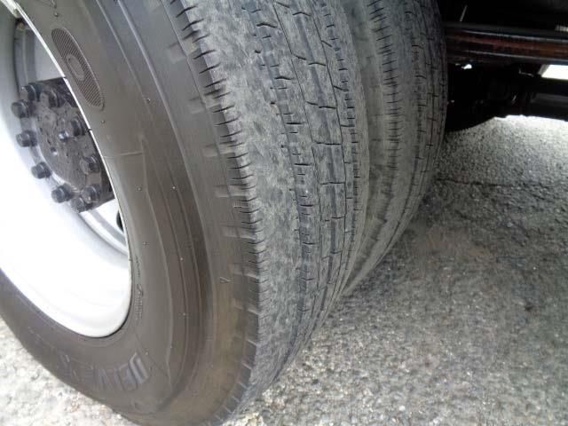 HINO DUTRO 2008 Image 31