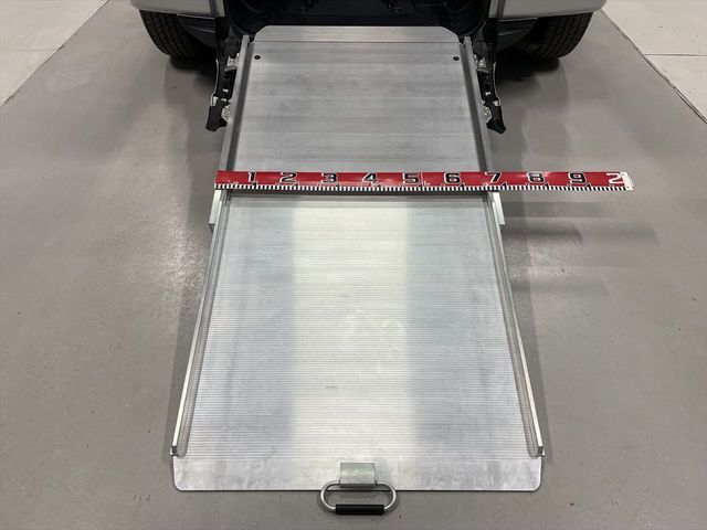 TOYOTA RACTIS 2016 Image 31