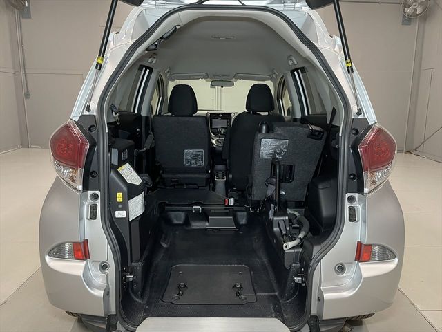 TOYOTA RACTIS 2016 Image 31