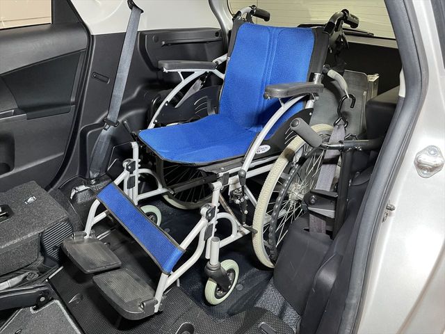 TOYOTA RACTIS 2016 Image 31