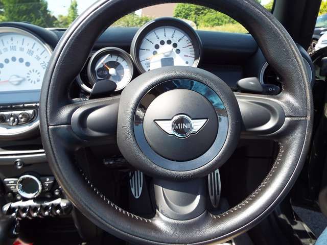 BMW MINI OPEN 2011 Image 31