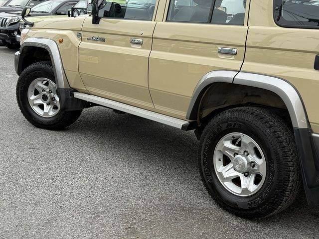 TOYOTA LANDCRUISER VAN 2015 Image 31