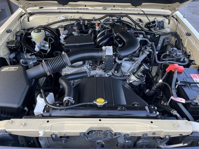 TOYOTA LANDCRUISER VAN 2015 Image 31