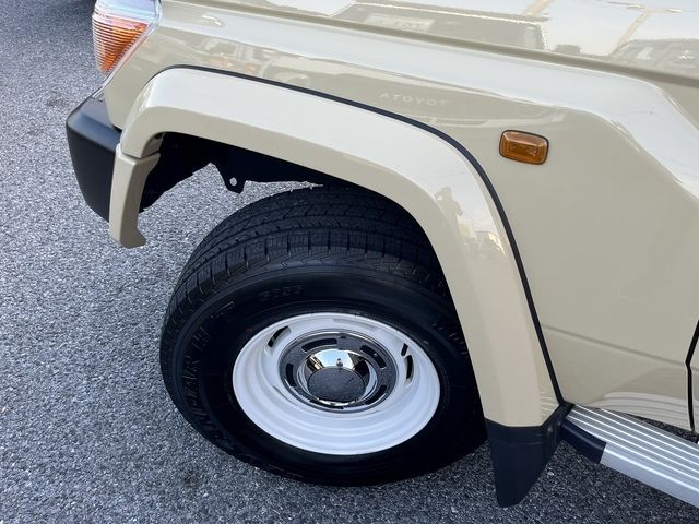 TOYOTA LANDCRUISER VAN 2015 Image 31