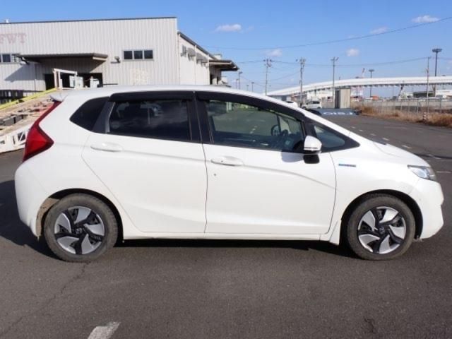 HONDA FIT HYBRID 2015 Image 31