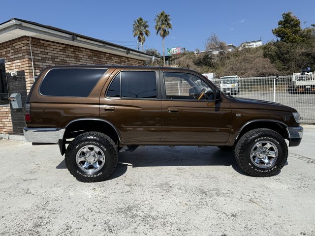 TOYOTA HILUXSURF WAGON 4WD 1996 Image 31