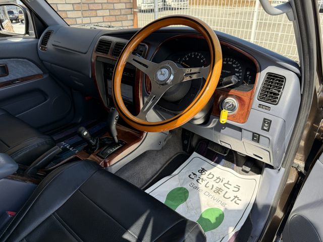 TOYOTA HILUXSURF WAGON 4WD 1996 Image 31