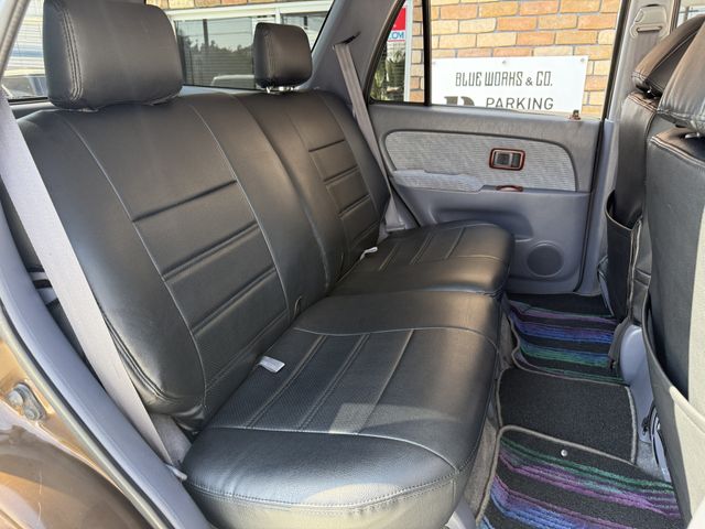 TOYOTA HILUXSURF WAGON 4WD 1996 Image 31