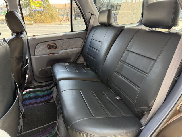 TOYOTA HILUXSURF WAGON 4WD 1996 Image 31