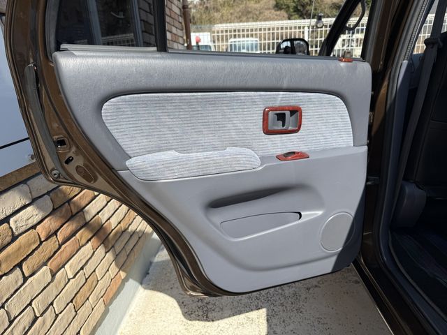 TOYOTA HILUXSURF WAGON 4WD 1996 Image 31