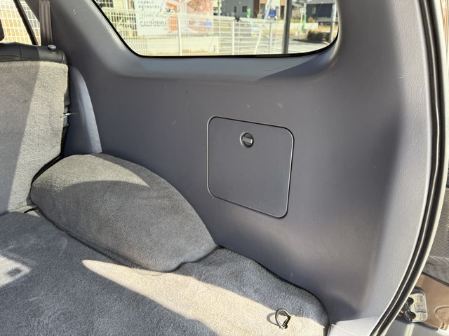 TOYOTA HILUXSURF WAGON 4WD 1996 Image 31