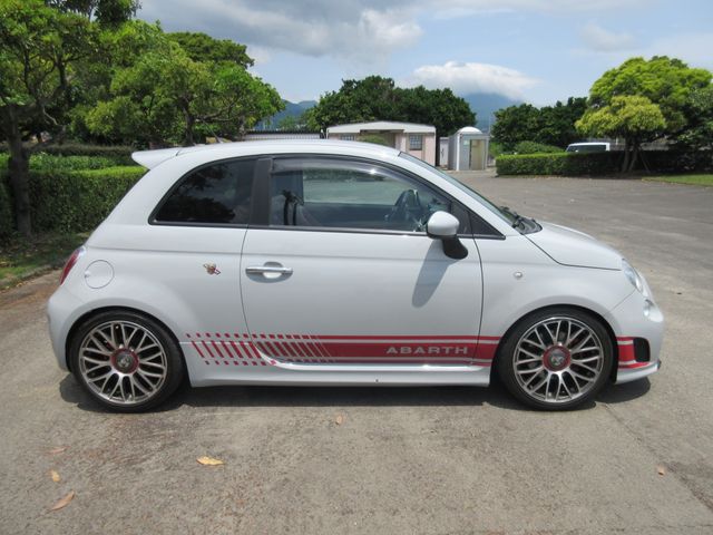 FIAT ABARTH 500 2009 Image 31