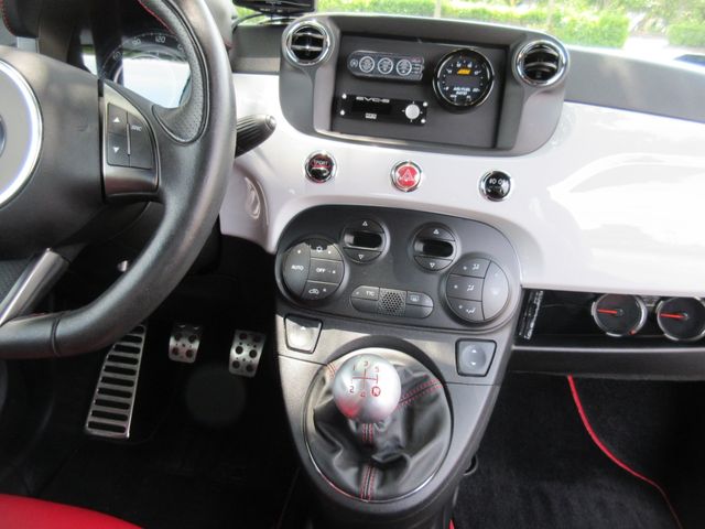 FIAT ABARTH 500 2009 Image 31