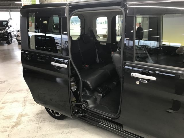 DAIHATSU TANTO CUSTOM 2018 Image 31