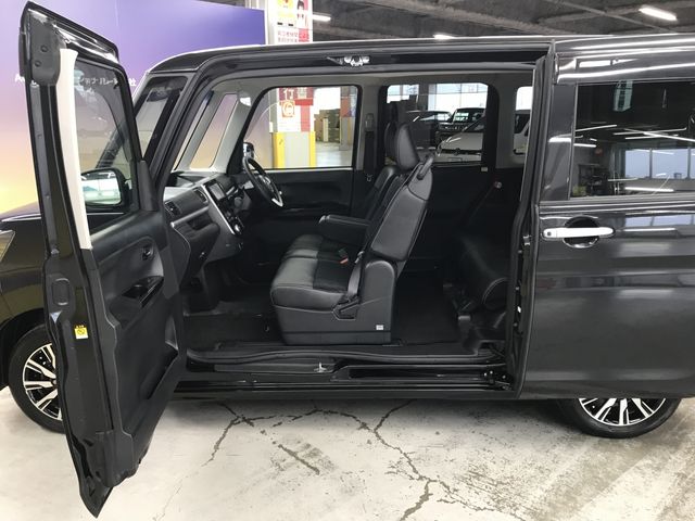 DAIHATSU TANTO CUSTOM 2018 Image 31