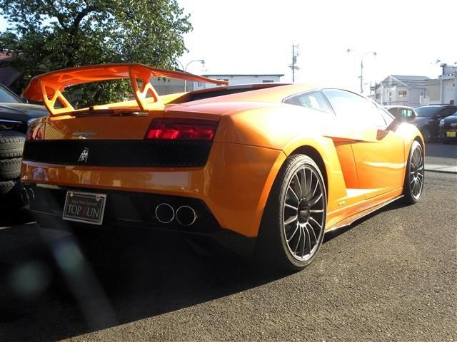 LAMBORGHINI GALLARDO 2010 Image 31