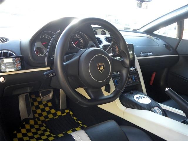 LAMBORGHINI GALLARDO 2010 Image 31