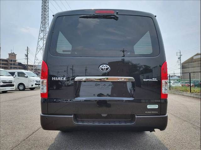 TOYOTA HIACE VAN 2WD 2022 Image 31
