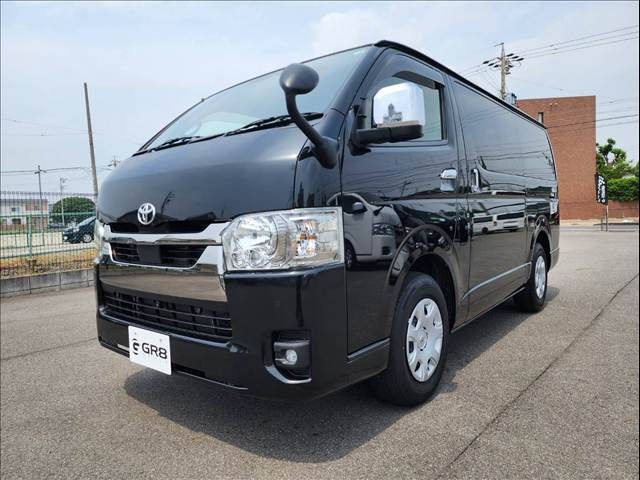 TOYOTA HIACE VAN 2WD 2022 Image 31