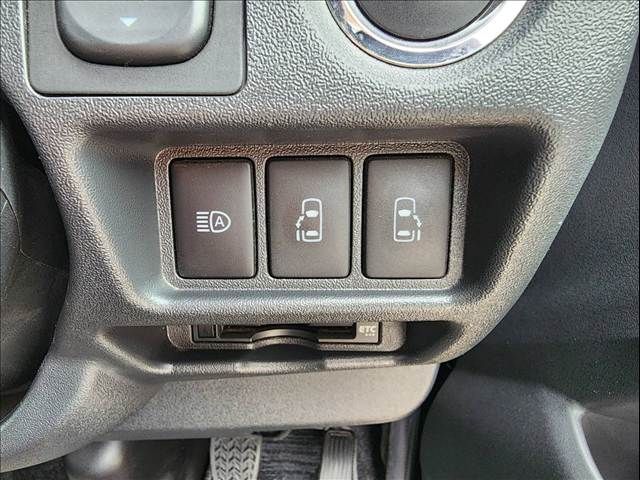 TOYOTA HIACE VAN 2WD 2022 Image 31