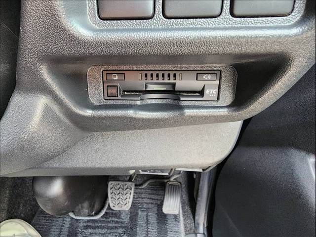 TOYOTA HIACE VAN 2WD 2022 Image 31