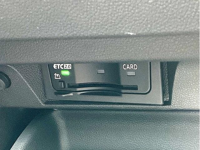 VOLKSWAGEN GOLF 2022 Image 31