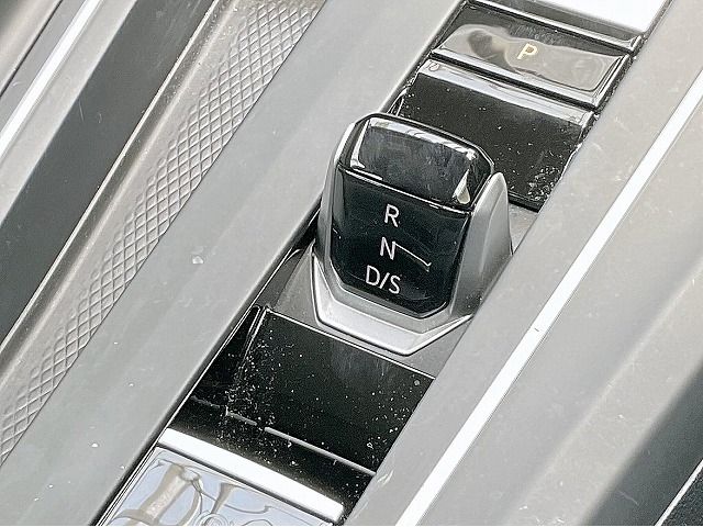 VOLKSWAGEN GOLF 2022 Image 31